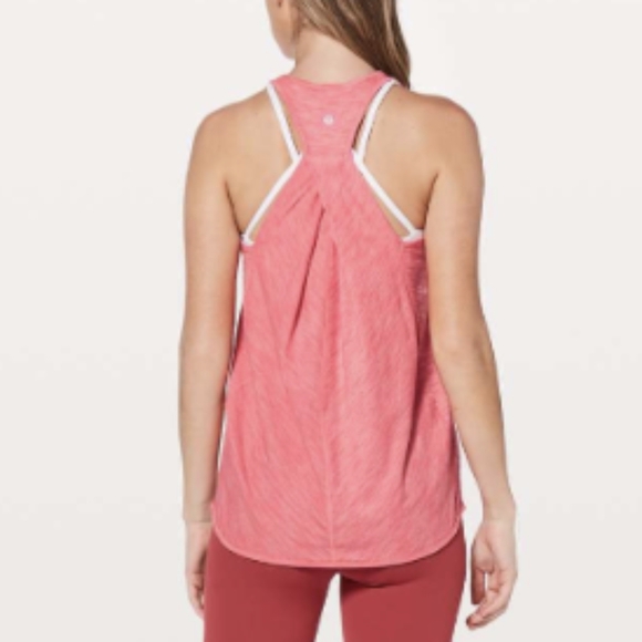 Lululemon essential tank - Picture 5 of 7